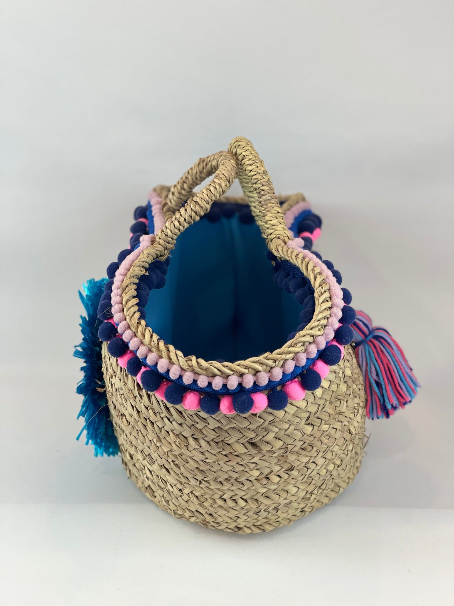 Sicilian basket with turquoise raffia flower