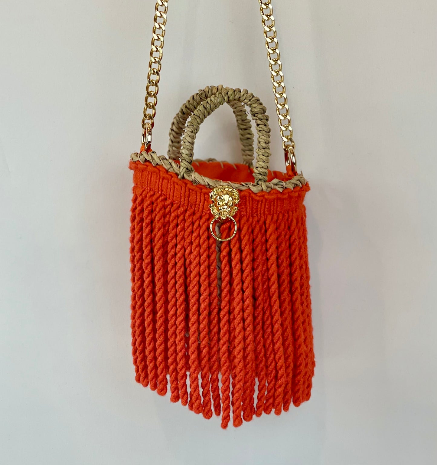 Mini red fringed basket Danié x Alessandro Enriquez