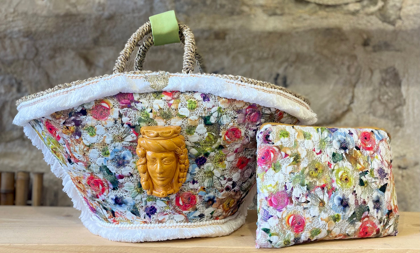 Coffa Fanciulla in ceramica arancione