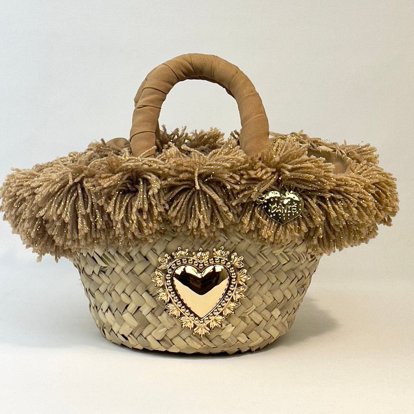 Coffa con ex voto oro e pon pon beige