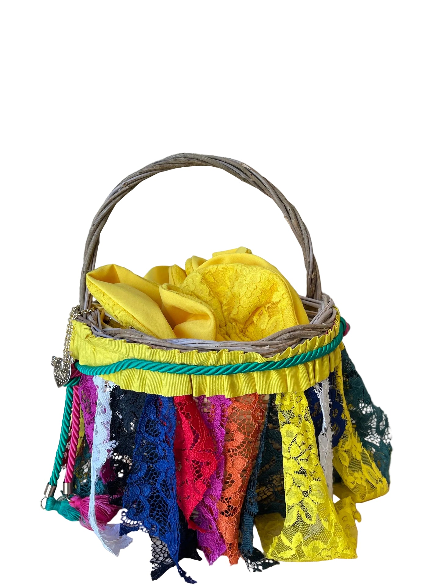 Sicilian Panaro with recycled lace