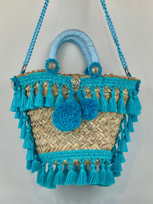 Lace basket with blue wheel ceramic