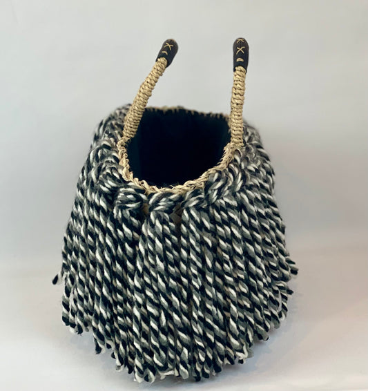 Sicilian coffa with black and grey fringes 