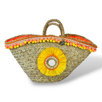 Coffa siciliana con fiore giallo in rafia