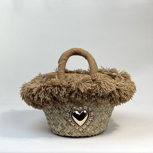 Coffa con ex voto oro e pon pon beige