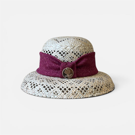 Cappello in paglia con fascia fucsia